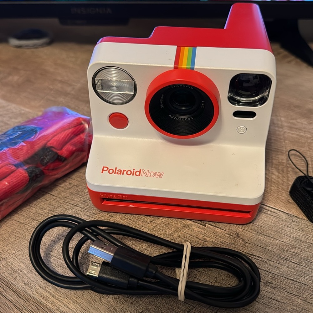 PolaroidNow Instant Camera